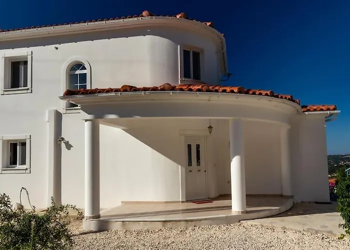 Villa Anna Margarita, Beautiful Modern Villa With Far Reaching Sea Views Livathos  φωτογραφία