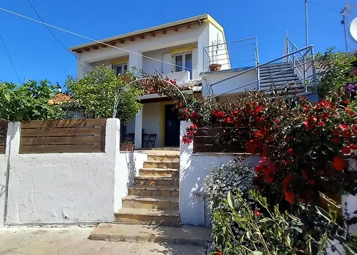 Villa Theo Marathias  photo