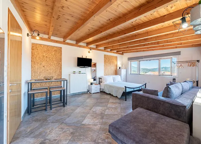 Violas Studio Ágios Matthaíosの写真