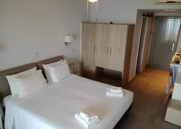 Locandina Living Barbati Corfu照片