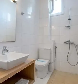 Krouzeri Beach Apartments Kentroma photo