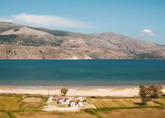 Daphne'S Boutique Apartments Livádhion foto